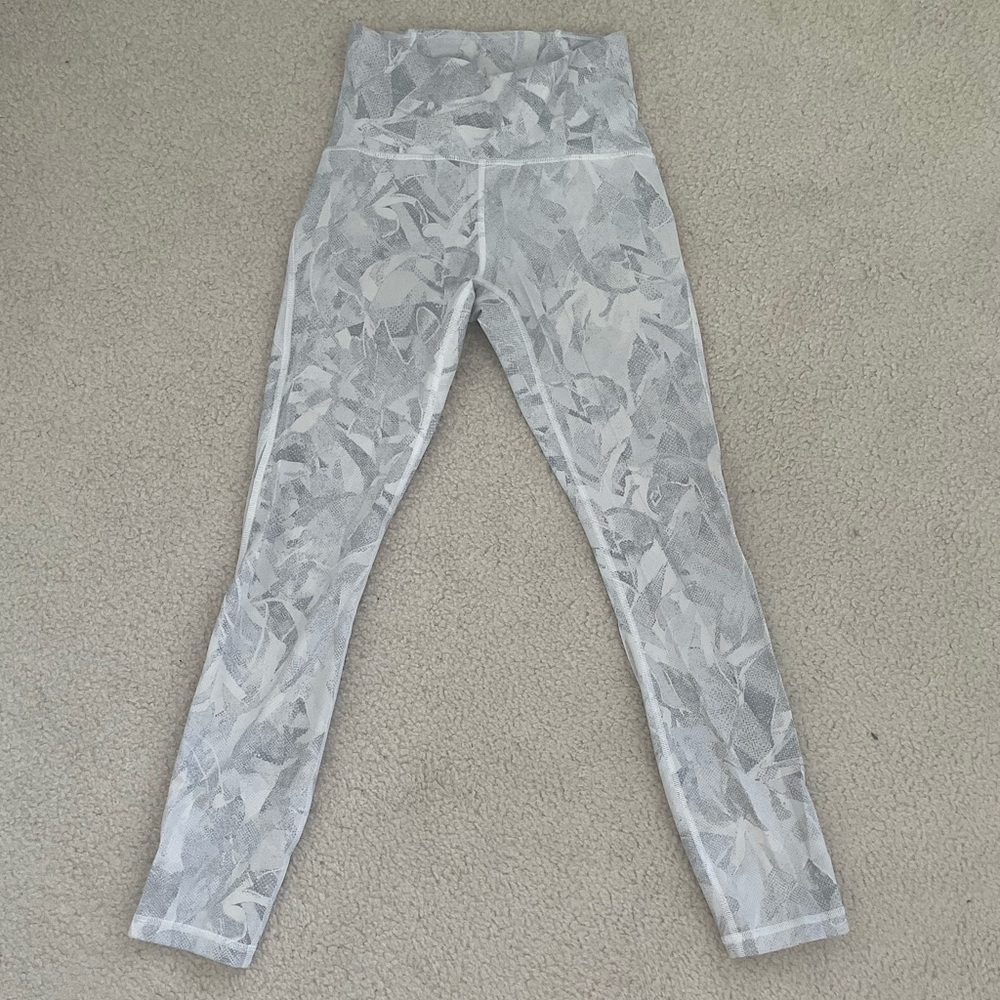 White and grey lululemon leggings 7/8s length